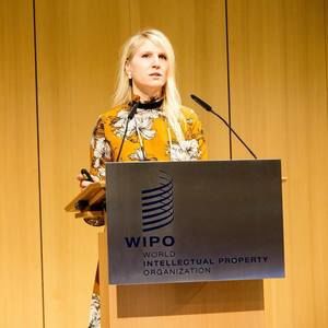 Meet your Posher, Janet